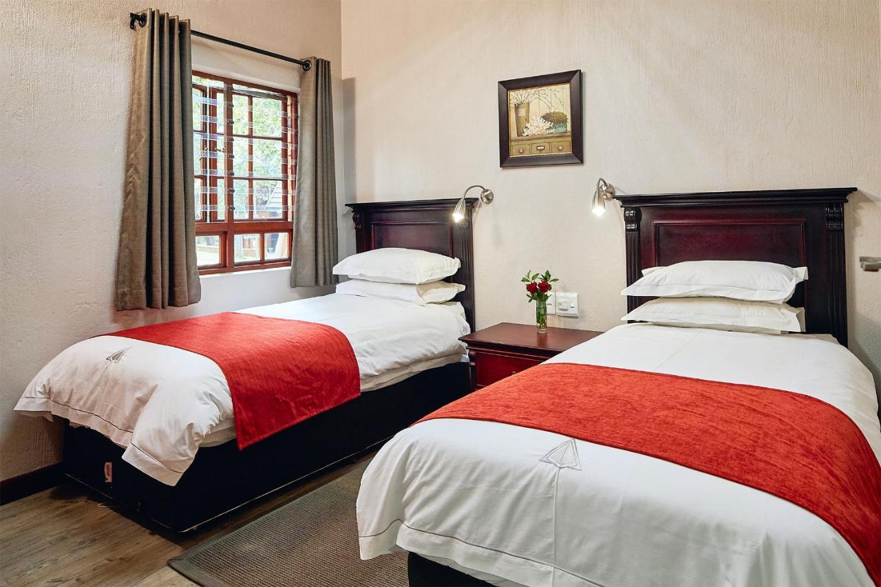 First Group Magalies Park Hotel Hartbeespoort Exterior photo