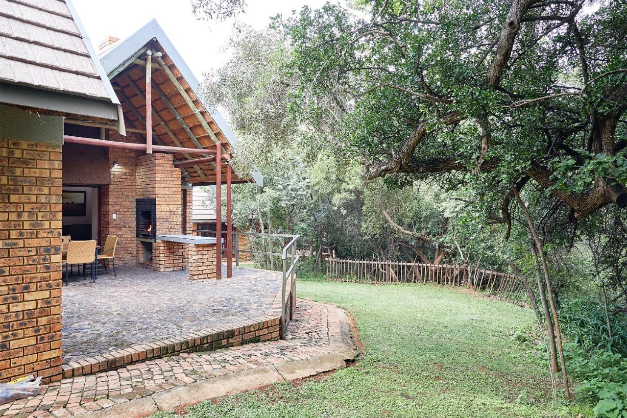 First Group Magalies Park Hotel Hartbeespoort Exterior photo