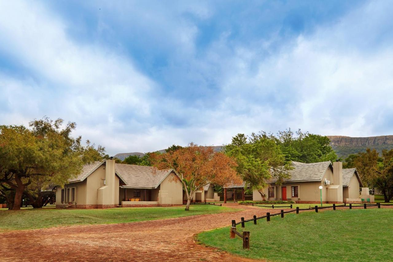 First Group Magalies Park Hotel Hartbeespoort Exterior photo